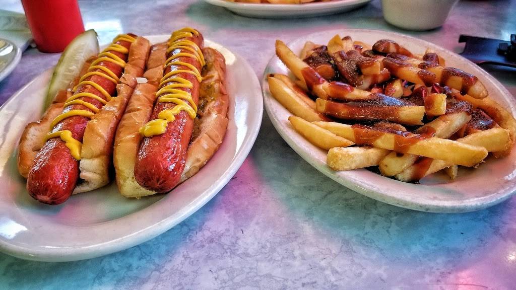 Route 66 Diner | restaurant | 950 Bay St, Springfield, MA 01109, USA | 4137374921 OR +1 413-737-4921