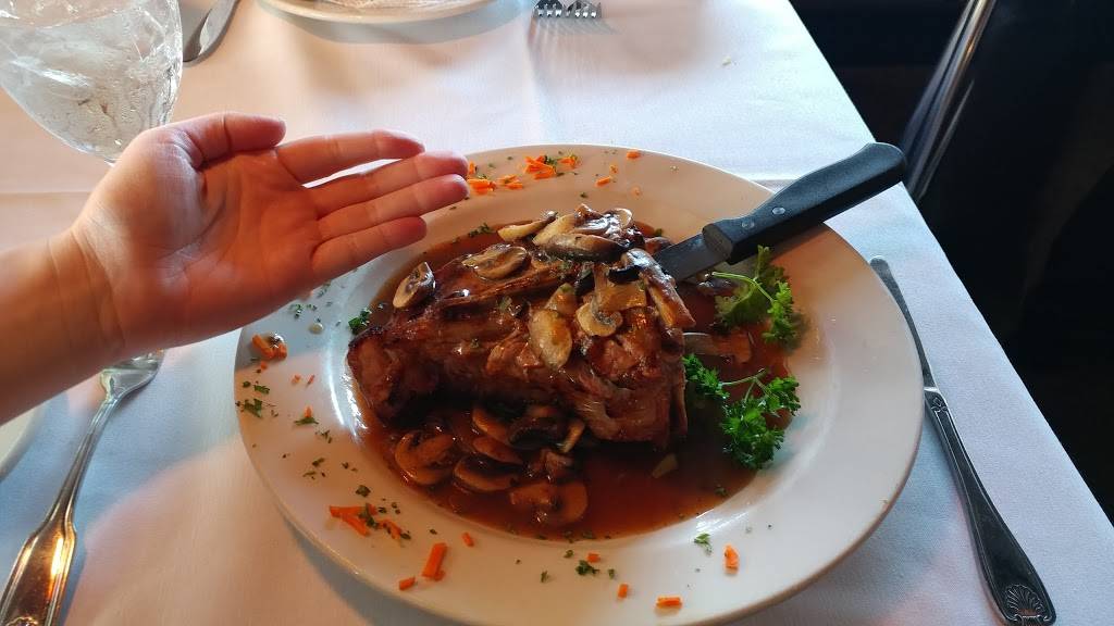 Villa Gallace | restaurant | 109 Gulf Blvd, Indian Rocks Beach, FL 33785, USA | 7275960200 OR +1 727-596-0200