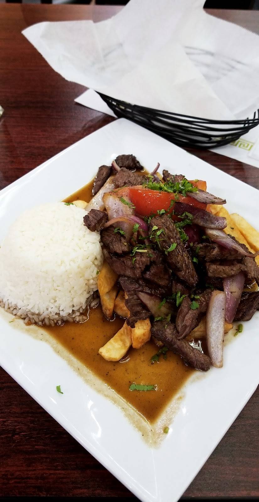 Chios Peruvian Grill | restaurant | 19960 Ventura Blvd, Woodland Hills, CA 91364, USA | 8187041422 OR +1 818-704-1422