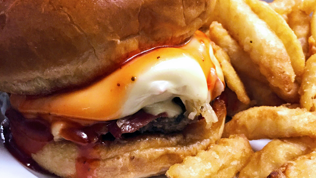 The 318 Restaurant | restaurant | 318 E Main St, Streator, IL 61364, USA | 8156733773 OR +1 815-673-3773