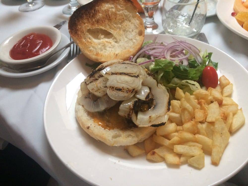 Crabtrees | restaurant | 226 Jericho Turnpike, Floral Park, NY 11001, USA | 5163267769 OR +1 516-326-7769