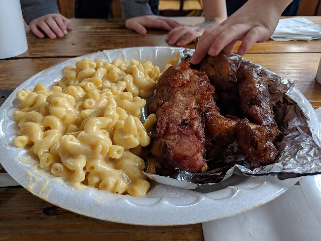 Shack in the Back BBQ | restaurant | 406 Mt Holly Rd, Fairdale, KY 40118, USA | 5023633227 OR +1 502-363-3227