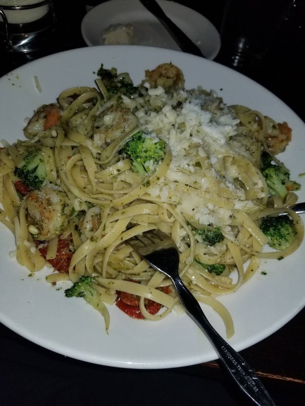 Jimmys Charhouse | restaurant | 2290 Point Blvd, Elgin, IL 60123, USA | 8477830200 OR +1 847-783-0200