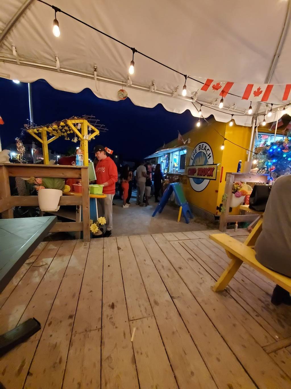 Chip truck | restaurant | 600-590 Liverpool Rd, Pickering, ON L1W 1R1, Canada | 7059391598 OR +1 705-939-1598