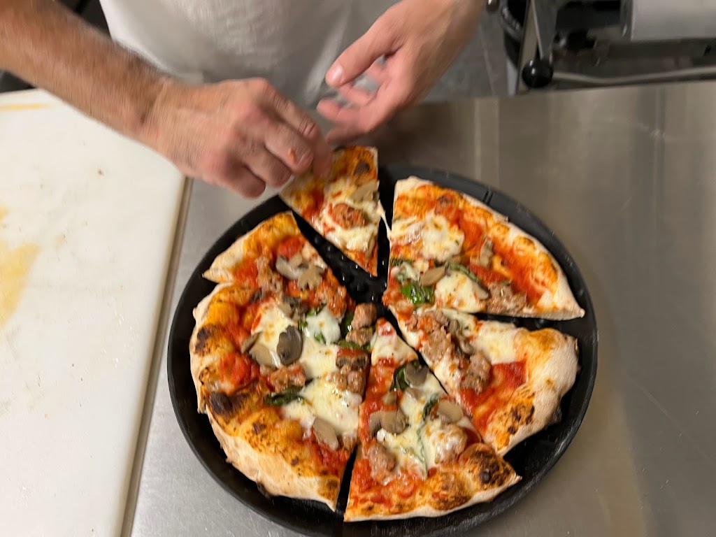 The Wildfire Pizza & Grill | restaurant | 310 Railroad Ave, Buckley, IL 60918, USA | 2173941413 OR +1 217-394-1413