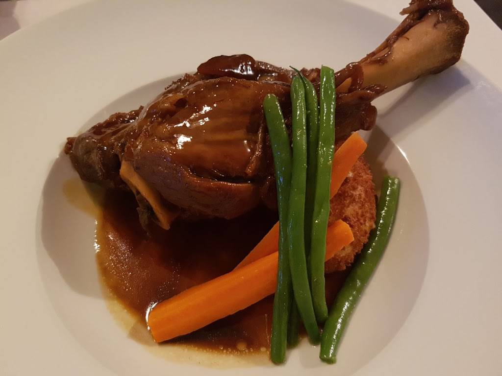 Ginger Restaurant | restaurant | 390 Mary St, Niagara-on-the-Lake, ON L0S 1J0, Canada | 9054683871 OR +1 905-468-3871