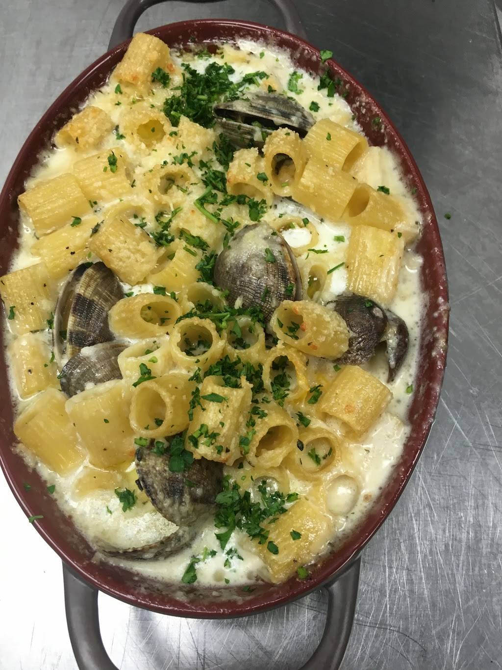 Half Day Brewing Company | restaurant | 200 Village Green S, Lincolnshire, IL 60069, USA | 8478216933 OR +1 847-821-6933