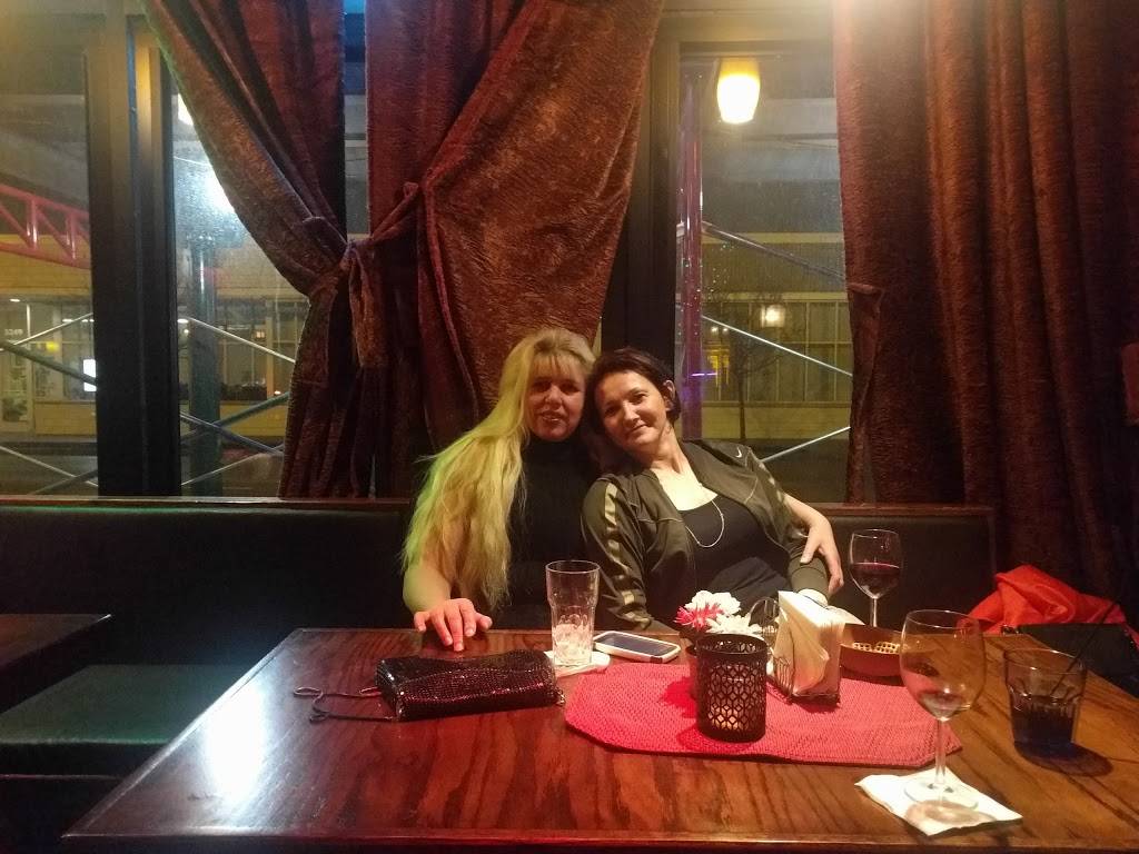 Retro Cafe and Restaurant | restaurant | 3246 N Central Ave, Chicago, IL 60634, USA | 7737777715 OR +1 773-777-7715