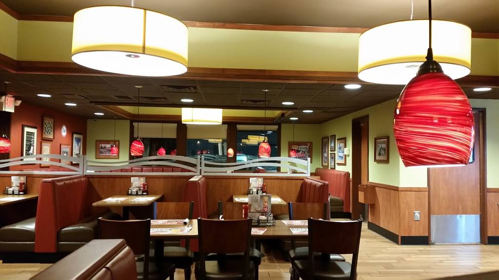 Dennys | restaurant | 4925 S Howell Ave, Milwaukee, WI 53207, USA | 4147447101 OR +1 414-744-7101