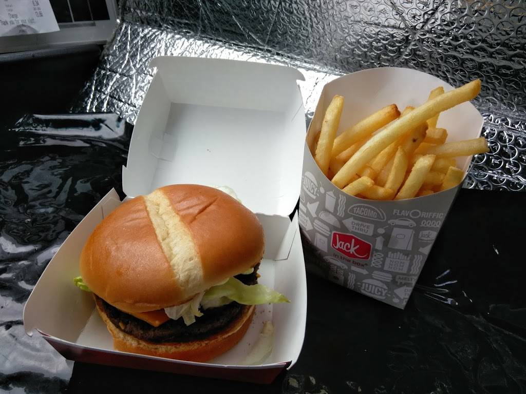 Jack in the Box | restaurant | 3281 Business Park Dr, Vista, CA 92081, USA | 7607341816 OR +1 760-734-1816