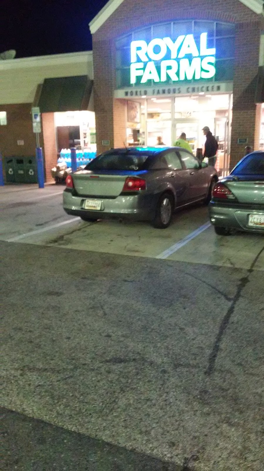 Royal Farms | meal takeaway | 1021 Middelton Rd, Aberdeen, MD 21001, USA | 4103069272 OR +1 410-306-9272