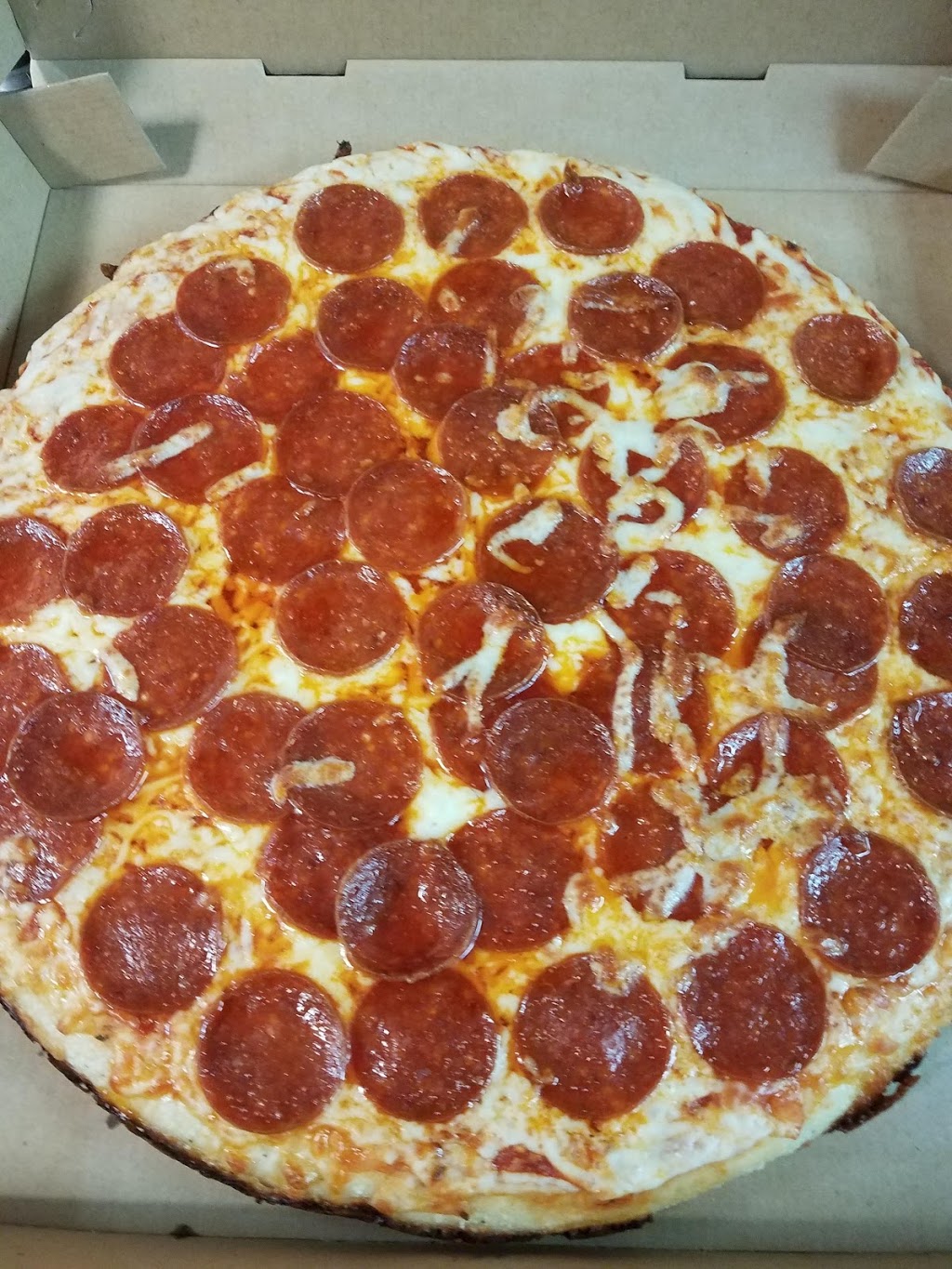 Castle Novo Pizza | restaurant | 3001 W 12th Ave, Hialeah, FL 33012, USA | 3058260664 OR +1 305-826-0664