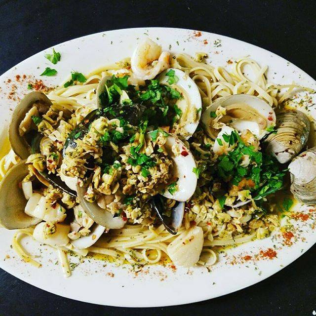 Romanos Restaurant & Bar | restaurant | 9398, 2060 W Penn Pike, New Ringgold, PA 17960, USA | 5703868820 OR +1 570-386-8820