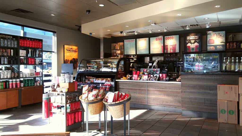 Starbucks | cafe | 941 N La Brea Ave, Inglewood, CA 90302, USA | 3104122370 OR +1 310-412-2370