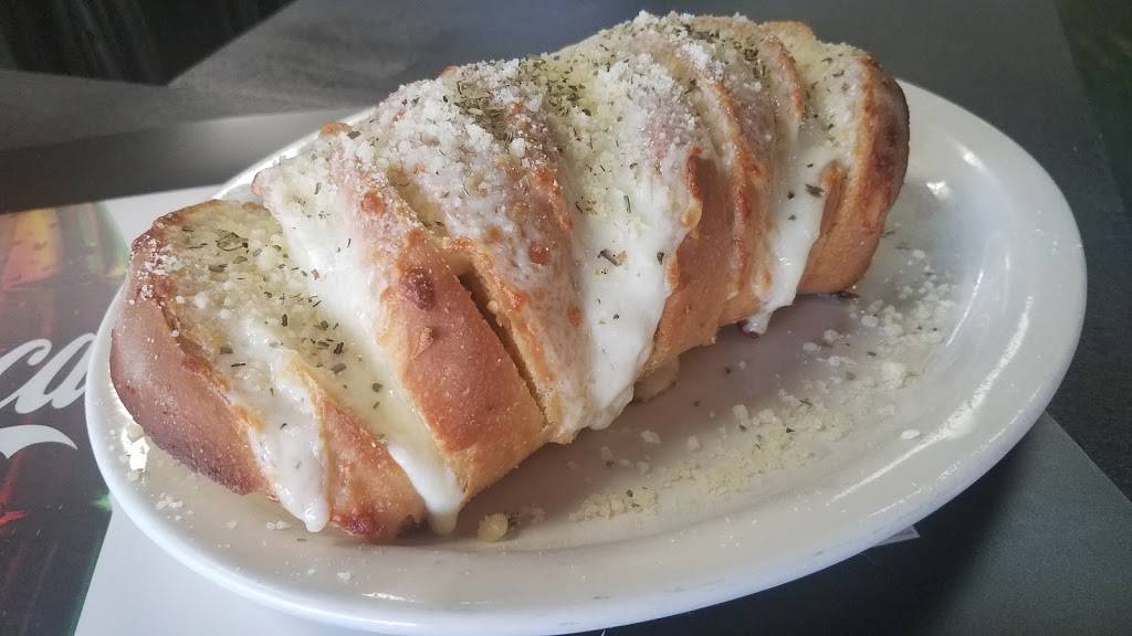 Pinocchios Pizza | restaurant | 811 S Pinellas Ave, Tarpon Springs, FL 34689, USA | 7277851400 OR +1 727-785-1400