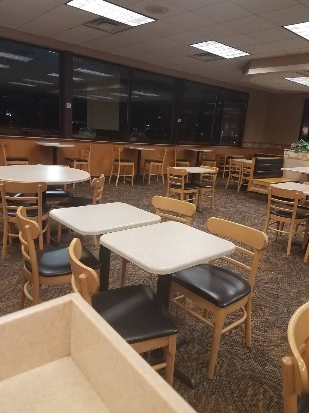 Wendys | restaurant | 6025 W 10th St, Indianapolis, IN 46224, USA | 3172400857 OR +1 317-240-0857