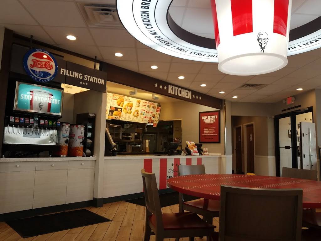 KFC | restaurant | 3843 Elmore Avenue, Davenport, IA 52807, USA | 5633550465 OR +1 563-355-0465