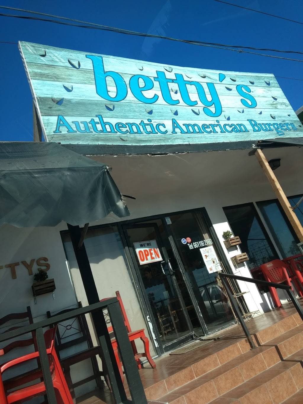Bettys Authentic American Burgers | restaurant | Popotla KM 28, Villa Corona del Mar, 22713 Rosarito, B.C., Mexico | 016611162160 OR +52 661 116 2160