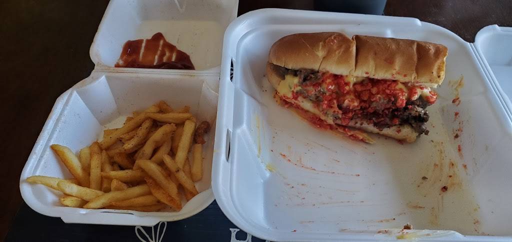 Leftys Cheesesteak South Lyon | restaurant | 399 S Lafayette St, South Lyon, MI 48178, USA | 2485737370 OR +1 248-573-7370