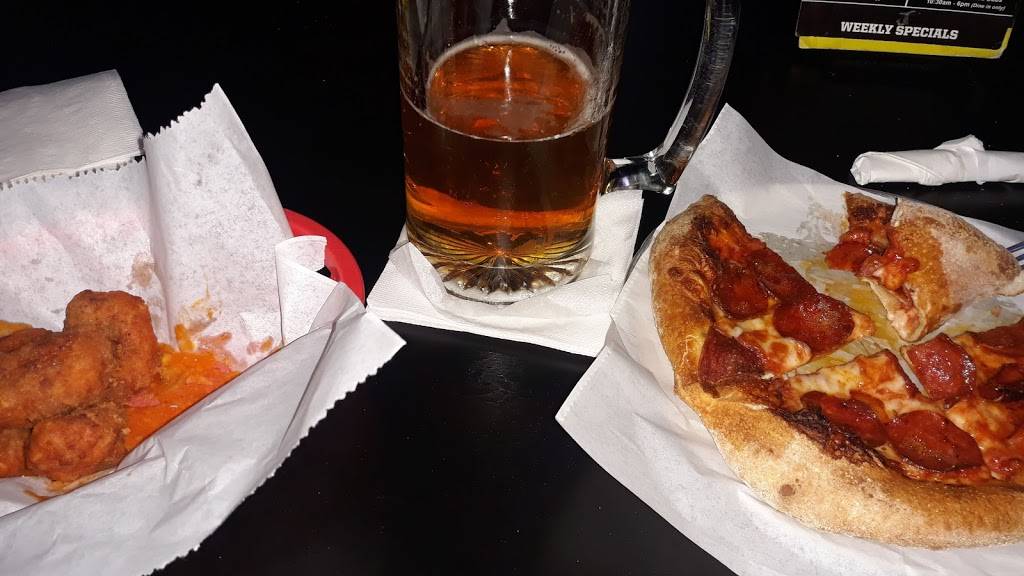 Tailgaters & IL Primo Goodyear | restaurant | 530 N Estrella Pkwy suite c-5, Goodyear, AZ 85338, USA | 6235336888 OR +1 623-533-6888