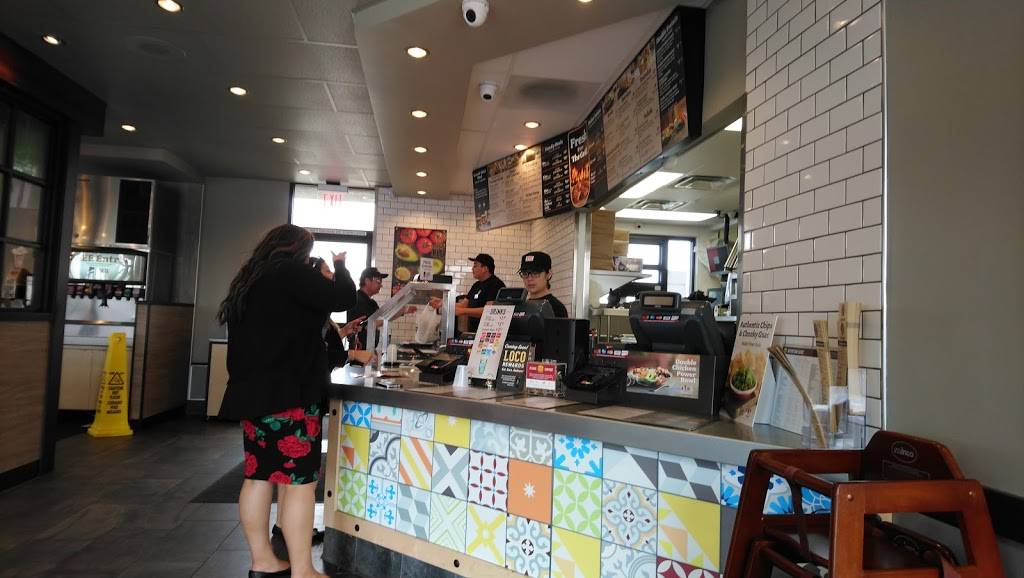 El Pollo Loco | restaurant | 2671 W La Palma Ave, Anaheim, CA 92801, USA | 7148287105 OR +1 714-828-7105