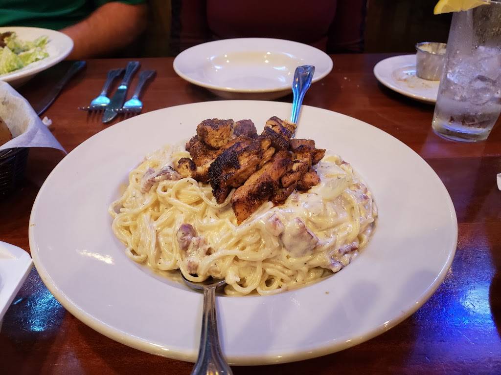 Benitos Italian Cafe & Pizzeria | restaurant | 155 Hampton Point Dr, St. Augustine, FL 32092, USA | 9047702884 OR +1 904-770-2884