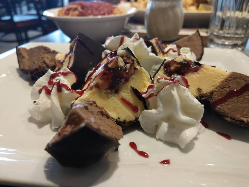 Carmelas Pizzeria | restaurant | 910 Hempstead Turnpike, Franklin Square, NY 11010, USA | 5164887884 OR +1 516-488-7884