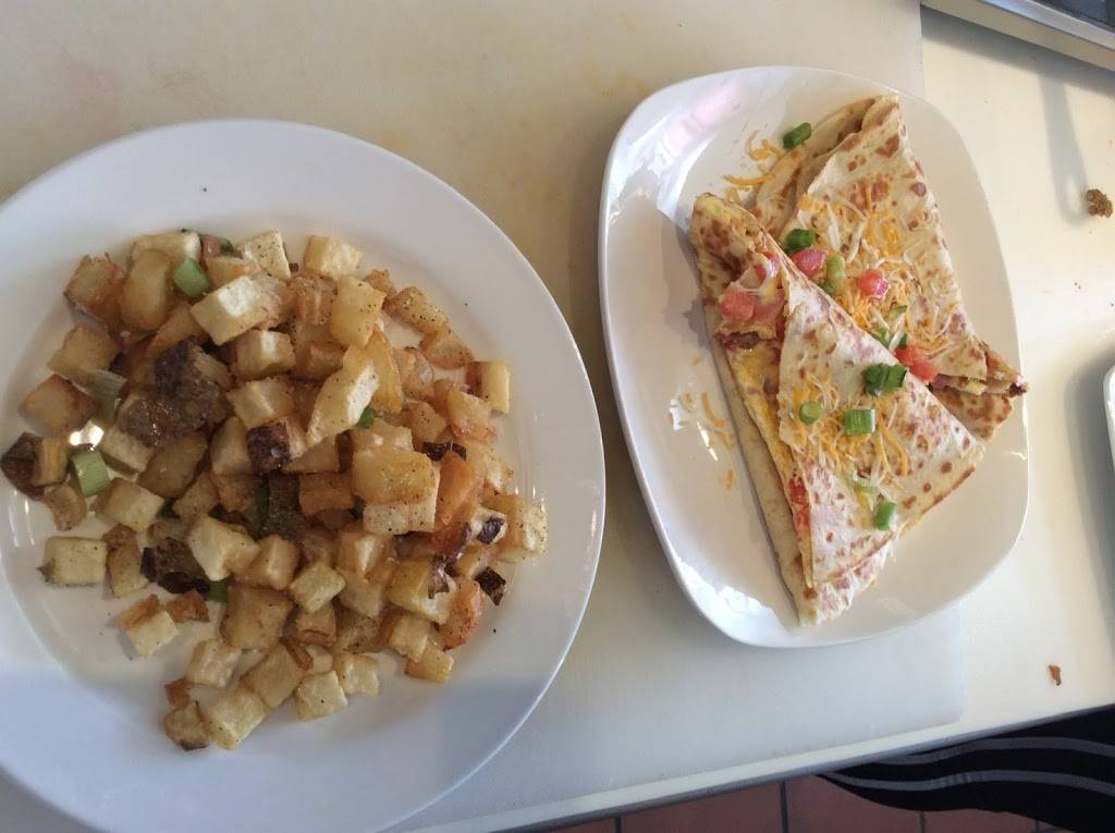 The Delightful Cafe | restaurant | 4203 Montair Ave, Long Beach, CA 90808, USA | 5624209400 OR +1 562-420-9400