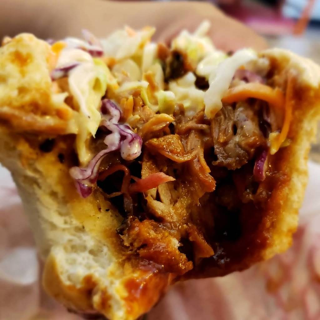 Docs QIn Pit Shop | restaurant | 2650, 421 Maze Blvd, Modesto, CA 95351, USA | 2095237427 OR +1 209-523-7427