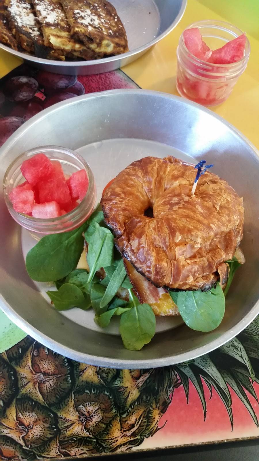 The Little Red House | cafe | 434 Virginia Ln, Dunedin, FL 34698, USA | 7277340909 OR +1 727-734-0909