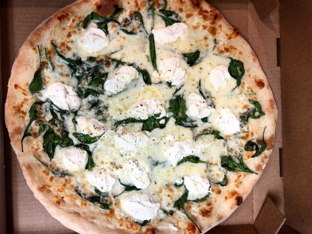 Top Tomato Bar & Pizza | restaurant | 1107 Walnut St, Philadelphia, PA 19107, USA | 2155928242 OR +1 215-592-8242