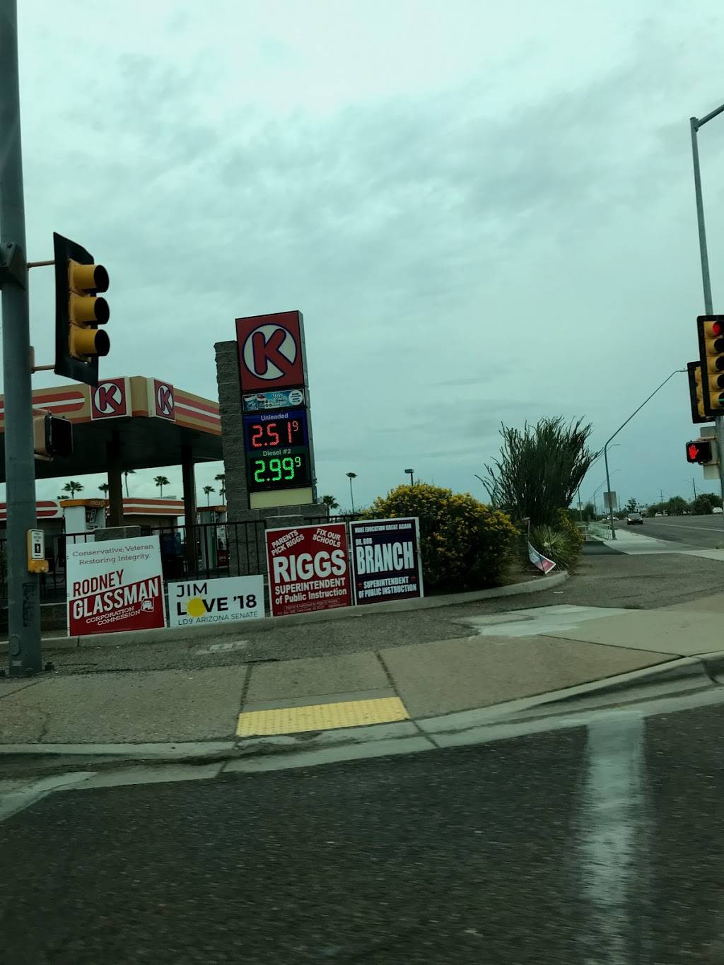 Circle K | meal takeaway | 10410 N La Cañada Dr, Oro Valley, AZ 85737, USA | 5207423990 OR +1 520-742-3990