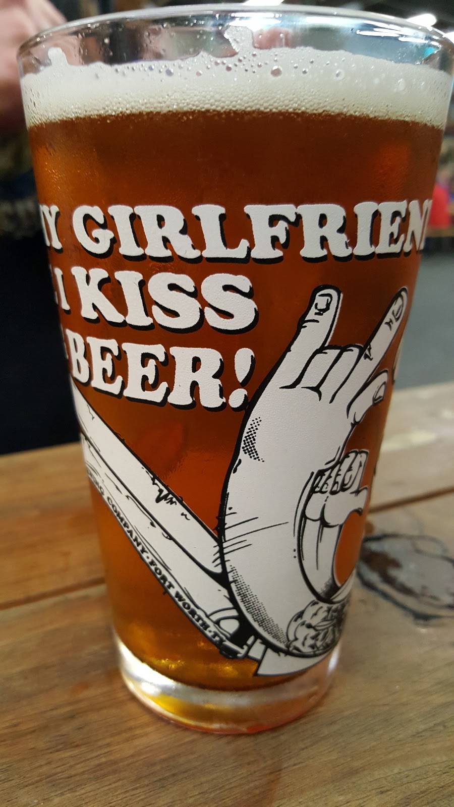 Rahr & Sons Brewing | restaurant | 701 Galveston Ave, Fort Worth, TX 76104, USA | 8178109266 OR +1 817-810-9266