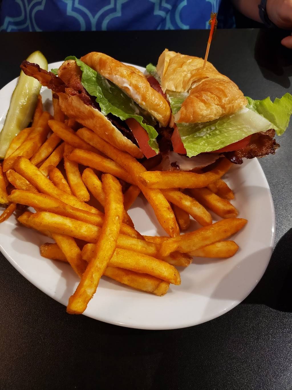 KPs restaurant | restaurant | 5472 1st Coast Hwy #8, Fernandina Beach, FL 32034, USA | 9044328394 OR +1 904-432-8394