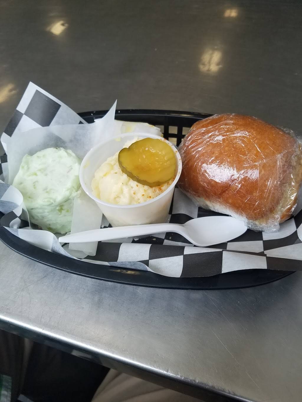 Sally Bells Kitchen Inc | restaurant | 2337 W Broad St, Richmond, VA 23220, USA | 8046442838 OR +1 804-644-2838