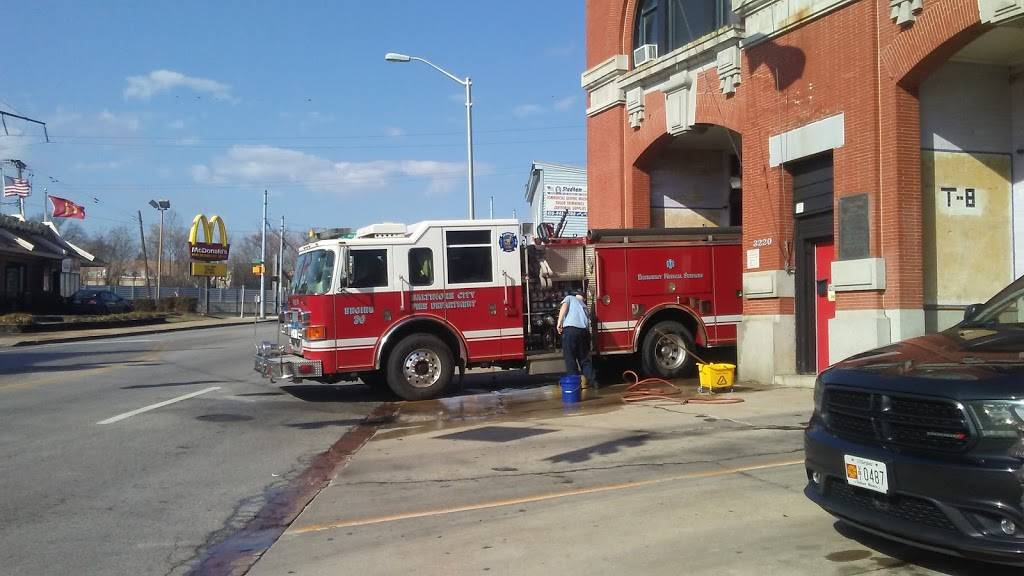 McDonalds | cafe | 3249 Frederick Ave, Baltimore, MD 21229, USA | 4109458180 OR +1 410-945-8180