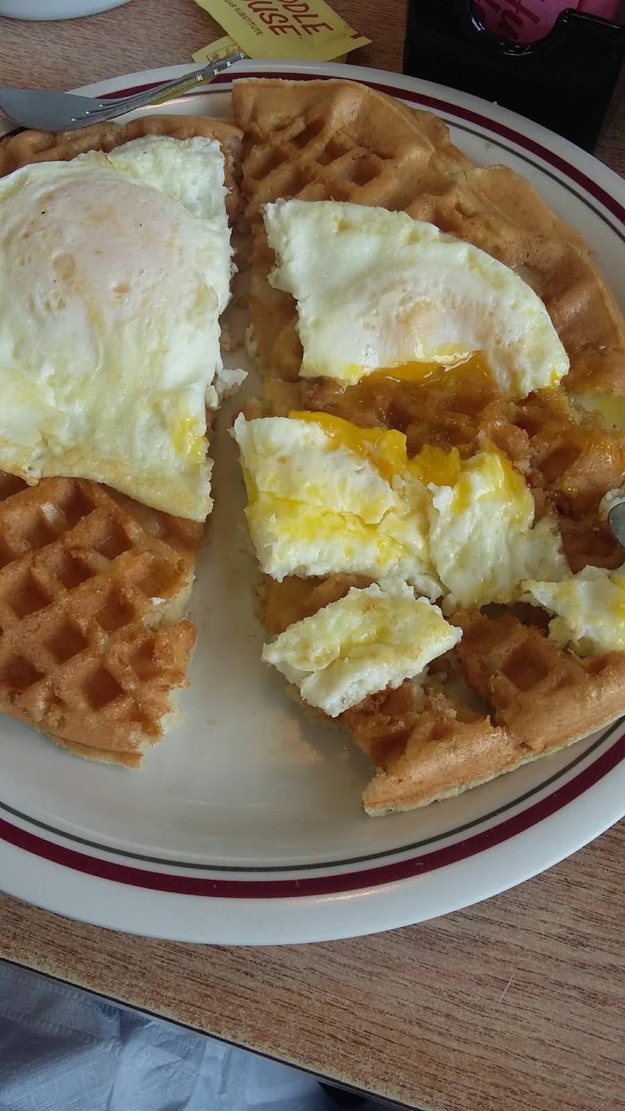 Huddle House | meal takeaway | 180 Old Hwy 64 E, Hayesville, NC 28904, USA | 8283894424 OR +1 828-389-4424