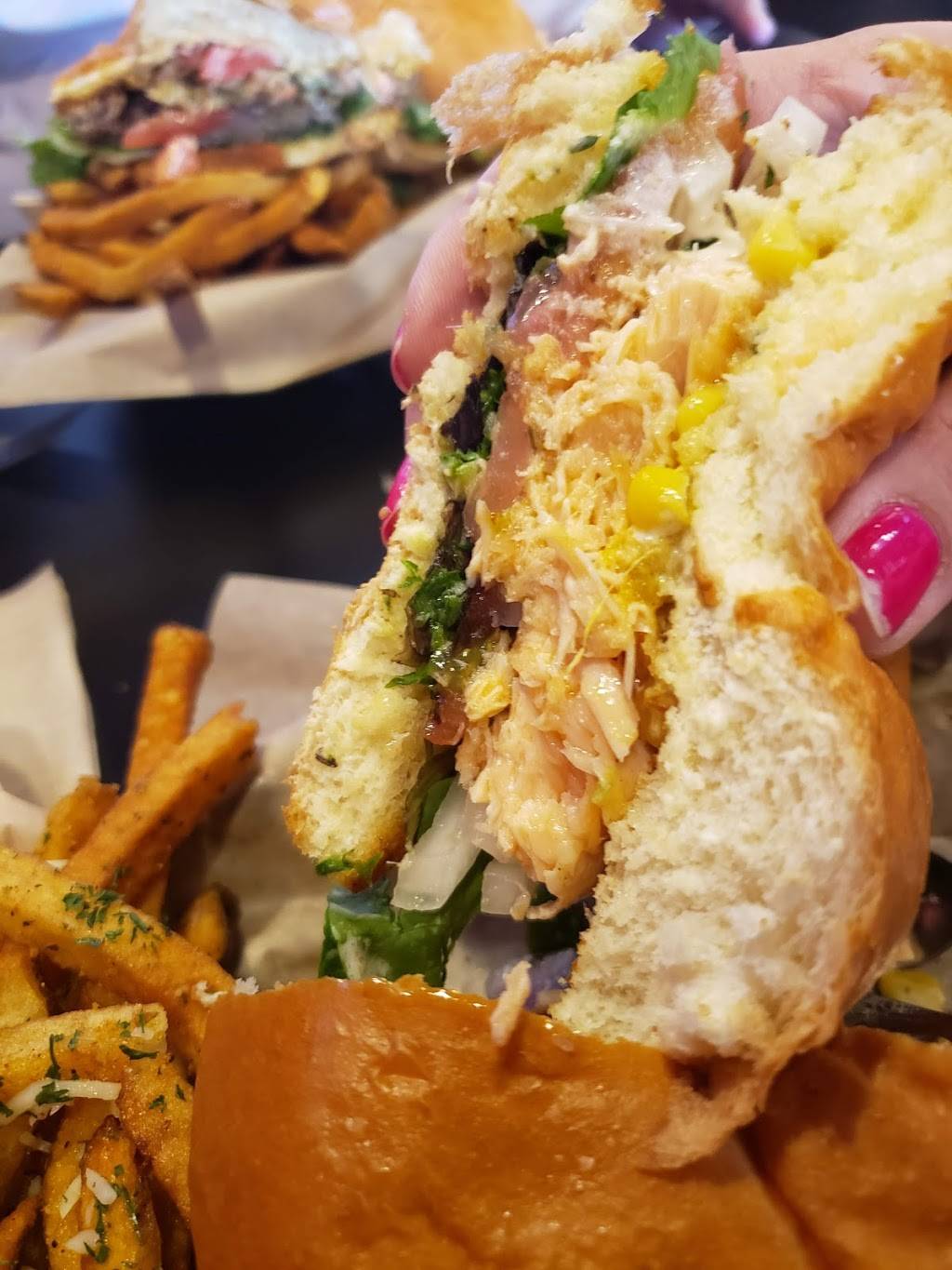 Border Burger Bar | restaurant | 4703 N Academy Blvd, Colorado Springs, CO 80918, USA | 7194342352 OR +1 719-434-2352