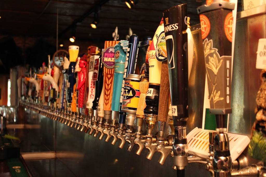 Jax 5th Ave Deli & Ale House | restaurant | 951 Greenwood Blvd, Lake Mary, FL 32746, USA | 4073233354 OR +1 407-323-3354