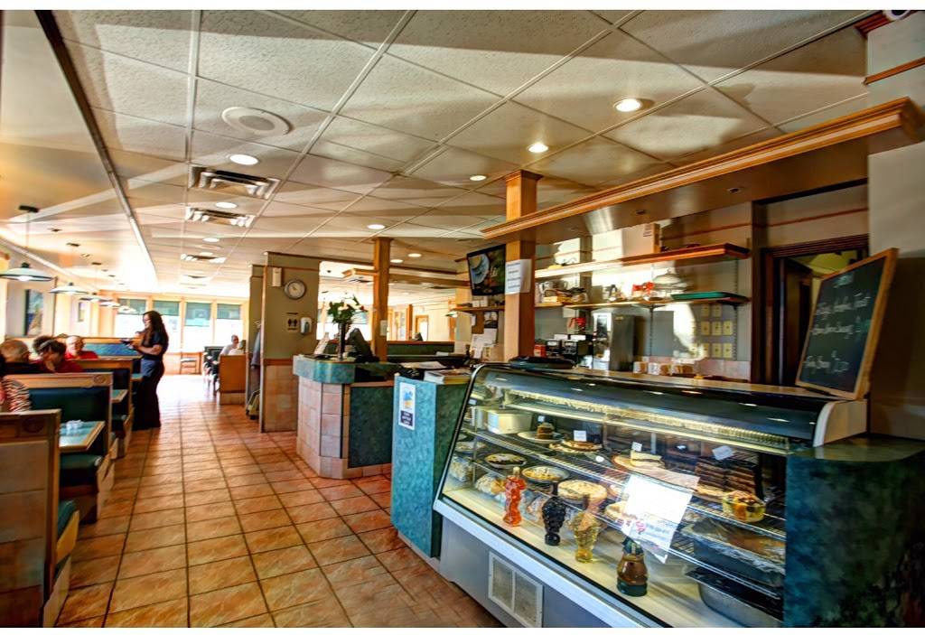 Malibu Restaurant East | restaurant | 1622 Dundas St, London, ON N5W 3C4, Canada | 5194530301 OR +1 519-453-0301