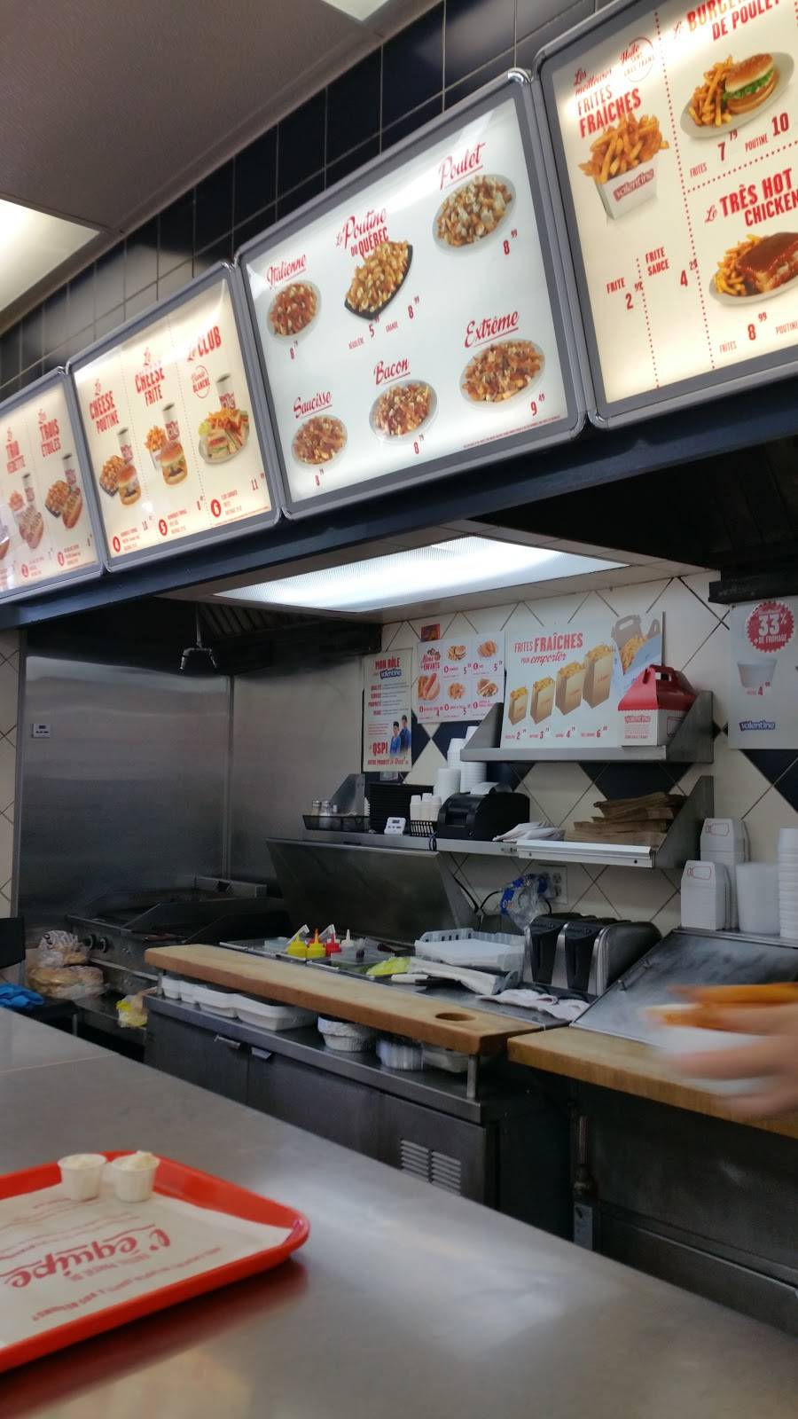 Valentine | restaurant | 450 Boulevard de Mortagne, Boucherville, QC J4B 1B8, Canada | 4509060644 OR +1 450-906-0644