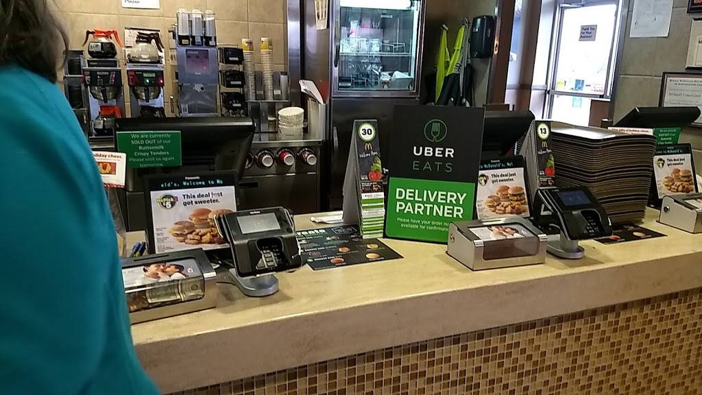 McDonalds | cafe | 430 Water St, Chardon, OH 44024, USA | 4402866010 OR +1 440-286-6010