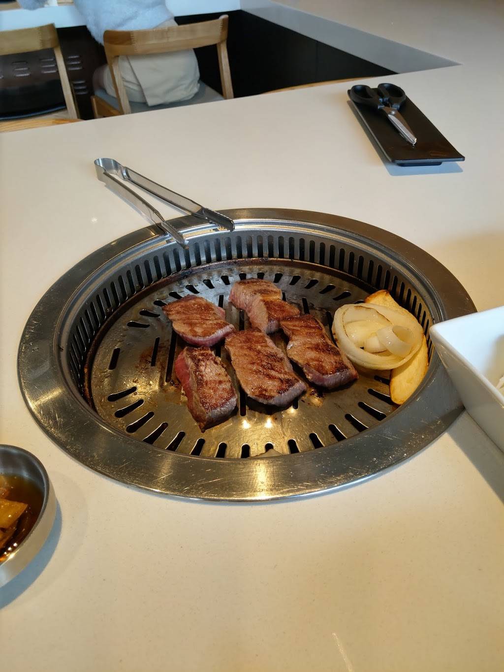 Soh Grill House | restaurant | 27 N Raymond Ave, Pasadena, CA 91103, USA | 6267147760 OR +1 626-714-7760