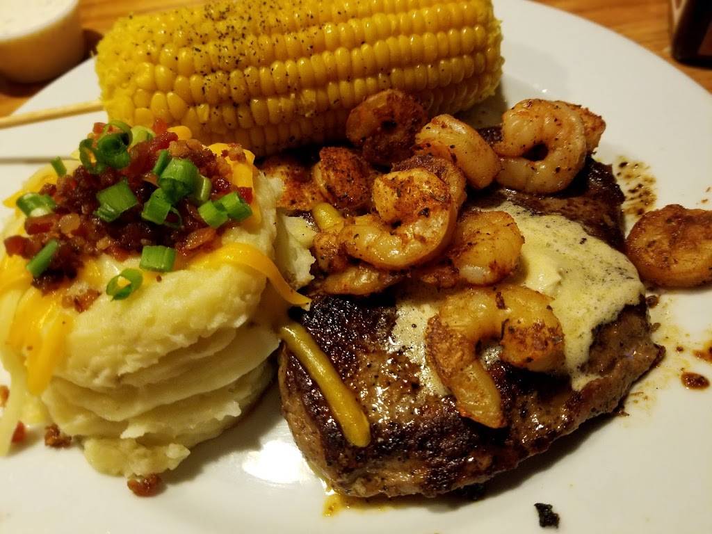 Chilis Grill & Bar | meal takeaway | 7385 W Colonial Dr, Orlando, FL 32818, USA | 4072956445 OR +1 407-295-6445