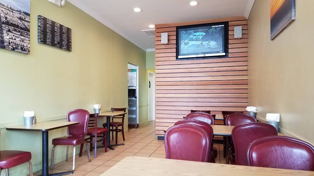 Papa Maks Burgers | restaurant | 3755 Noriega St, San Francisco, CA 94122, USA | 4153403171 OR +1 415-340-3171