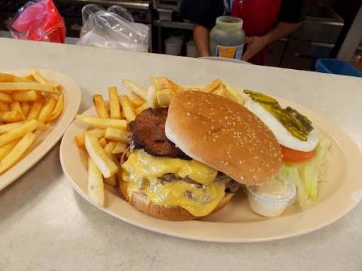 Mias Country Kitchen | restaurant | 3323 W Florida Ave, Hemet, CA 92545, USA | 9516521469 OR +1 951-652-1469