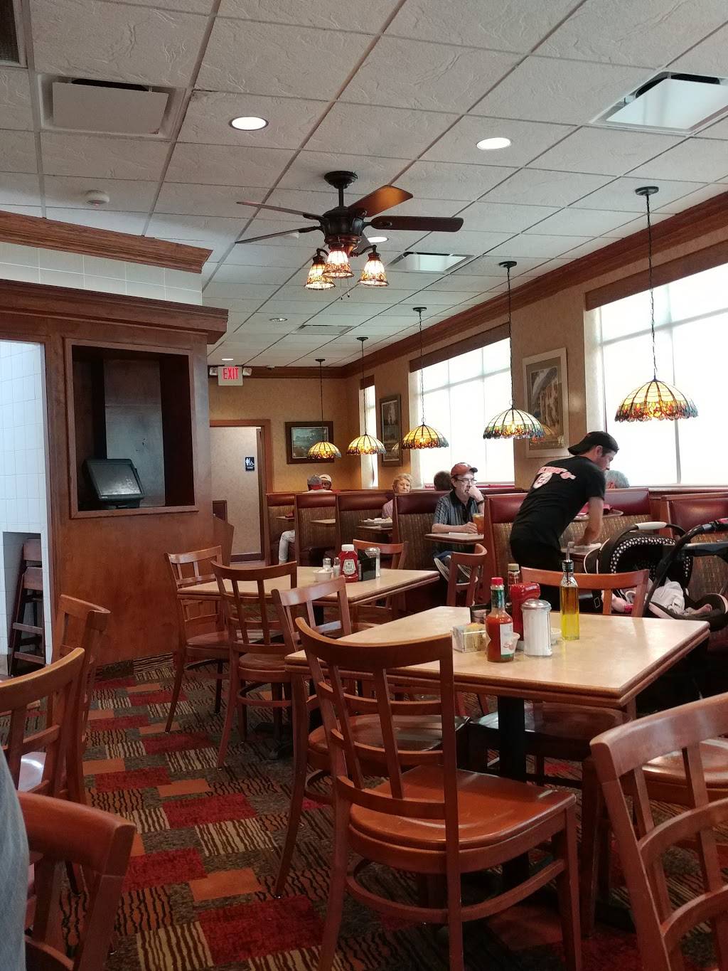 Chubbys Restaurant | restaurant | 7474 S Cockrell Hill Rd, Dallas, TX 75236, USA | 9722981270 OR +1 972-298-1270