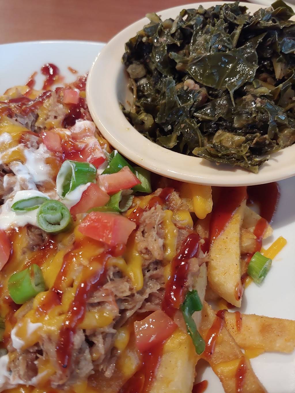 The Smokehouse | restaurant | 914 Paris Ave, Port Royal, SC 29935, USA | 8435220322 OR +1 843-522-0322