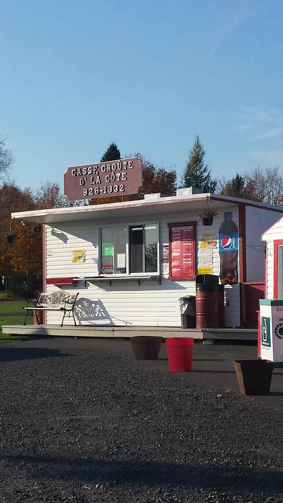 Casse-Croûte Dla Côte | restaurant | 6620 Rte Marie-Victorin, St-Croix, QC G0S 2H0, Canada | 4189261332 OR +1 418-926-1332