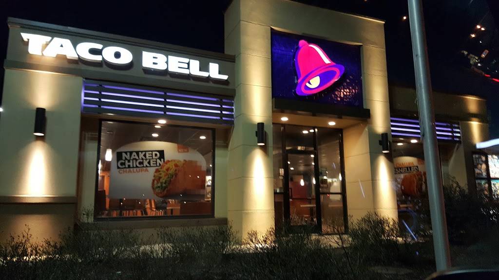 Taco Bell | meal takeaway | 1384 N Main St, Fuquay-Varina, NC 27526, USA | 9195575283 OR +1 919-557-5283